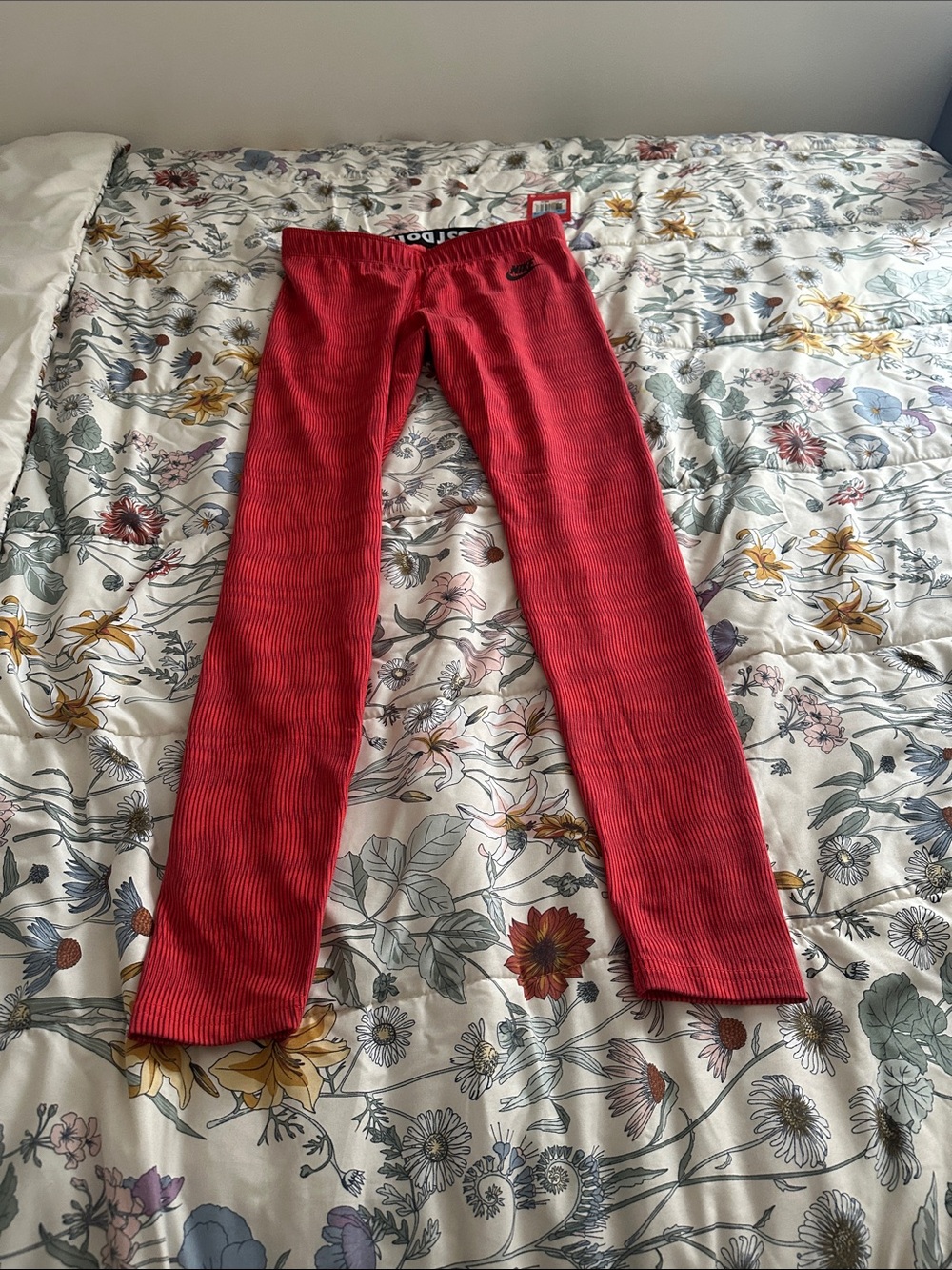 NWT Nike Women’s Red  Leggings